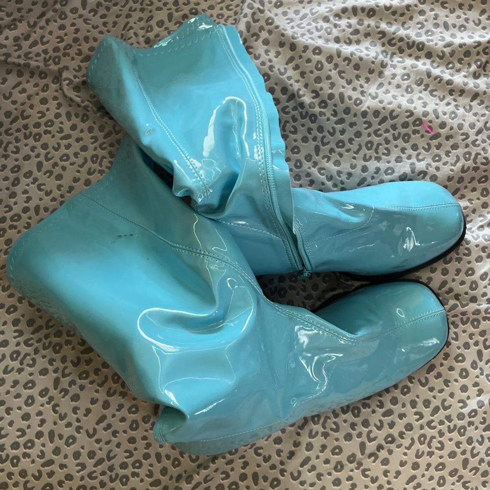 Patent Leather baby blue gogo boots